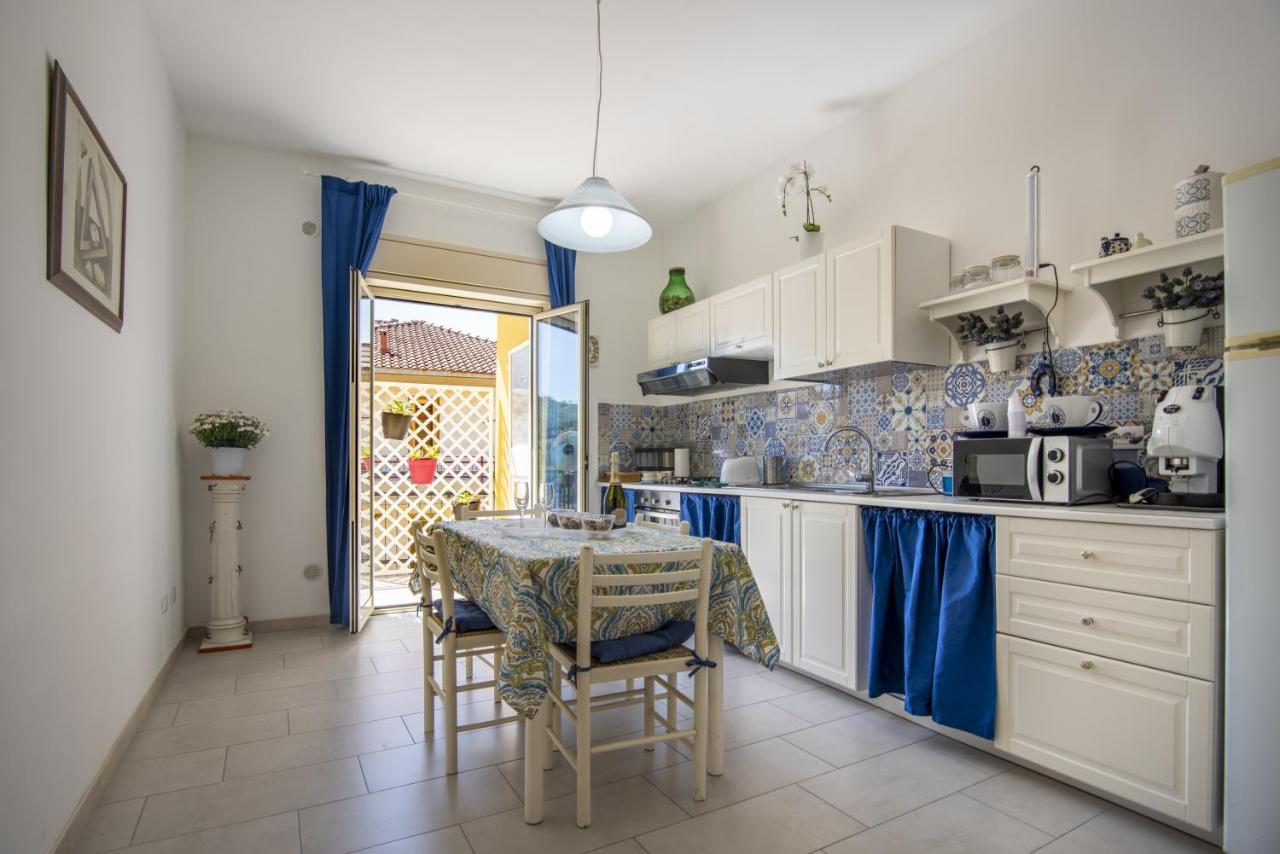 דירות לינגואגלוסה Etna Sicilian House מראה חיצוני תמונה
